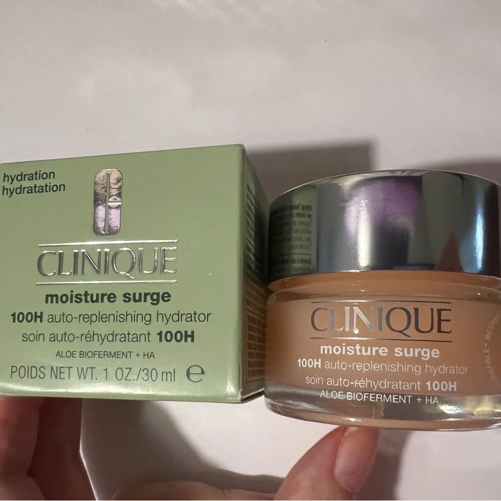 Clinique Moisture Surge Hydrator 1 fl oz